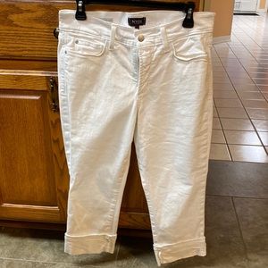 NYDJ white Dayla wide cuff capri 10P